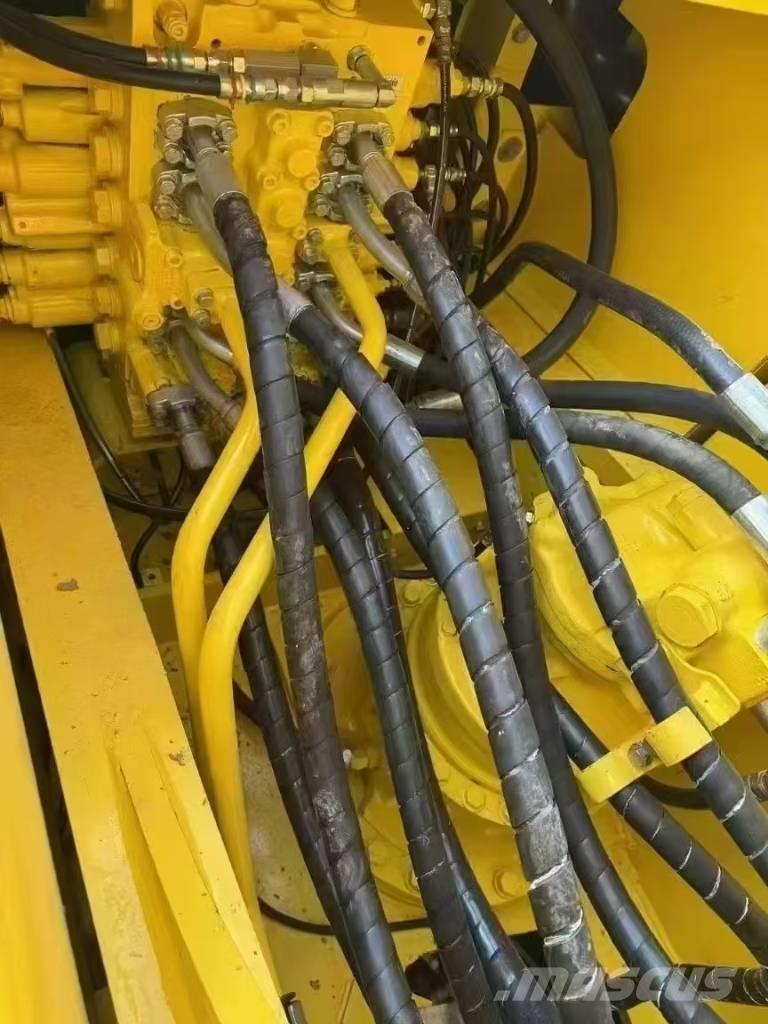Komatsu PC 240 Escavadeiras de esteiras