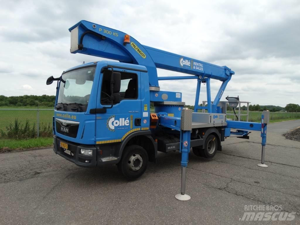 Palfinger P 300 KS Plataformas aéreas montadas em camião