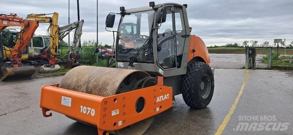 Atlas 1070 Compactadores para terra