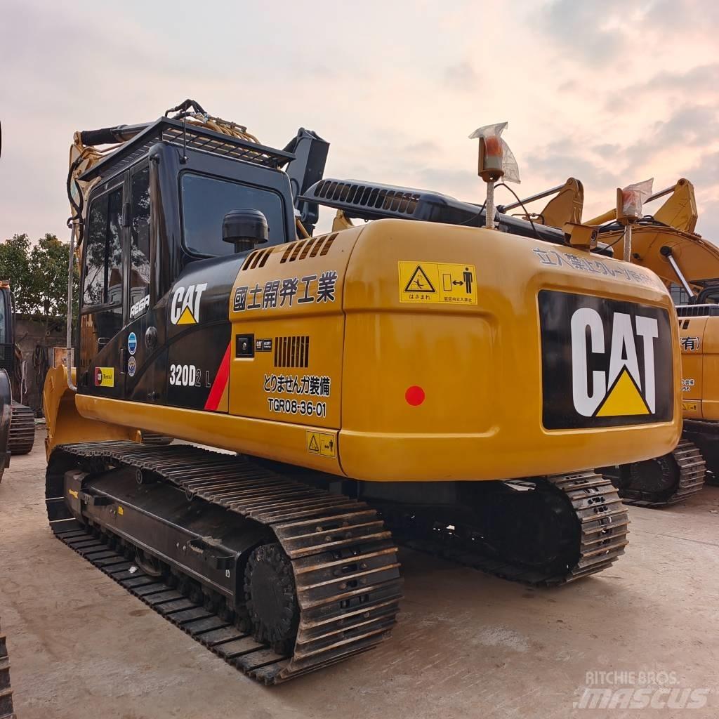 CAT 320D Escavadeiras de esteiras