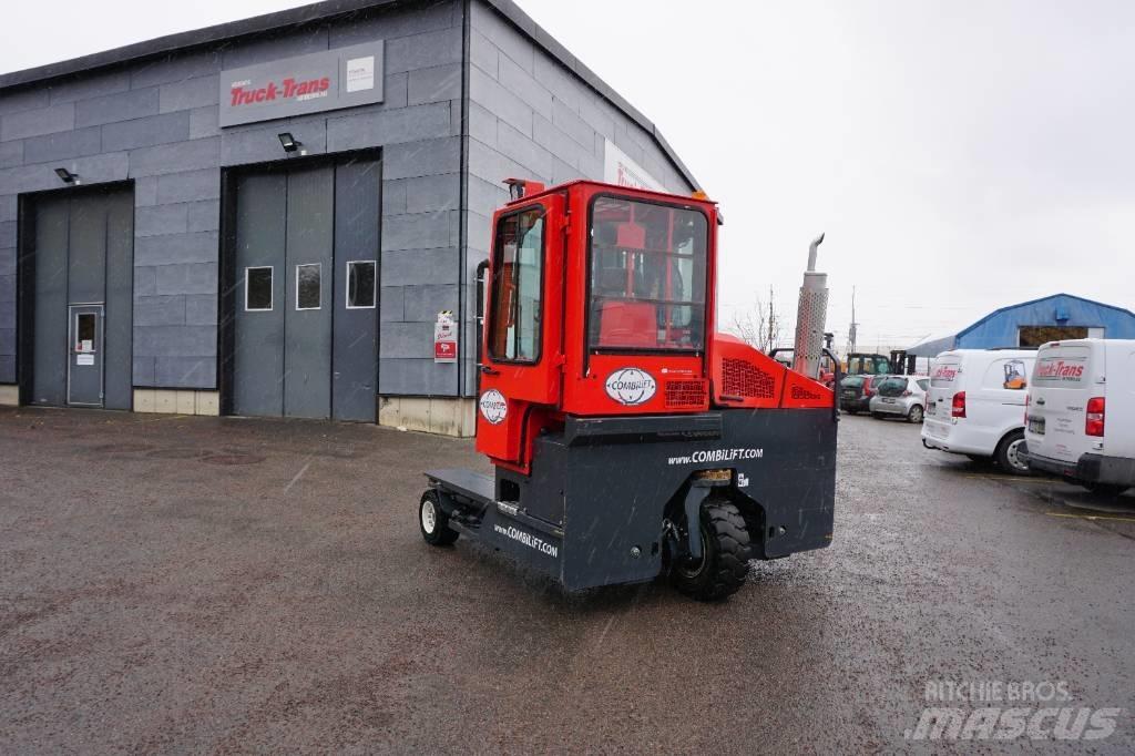 Combilift C4000 Empilhadores de 4 vias