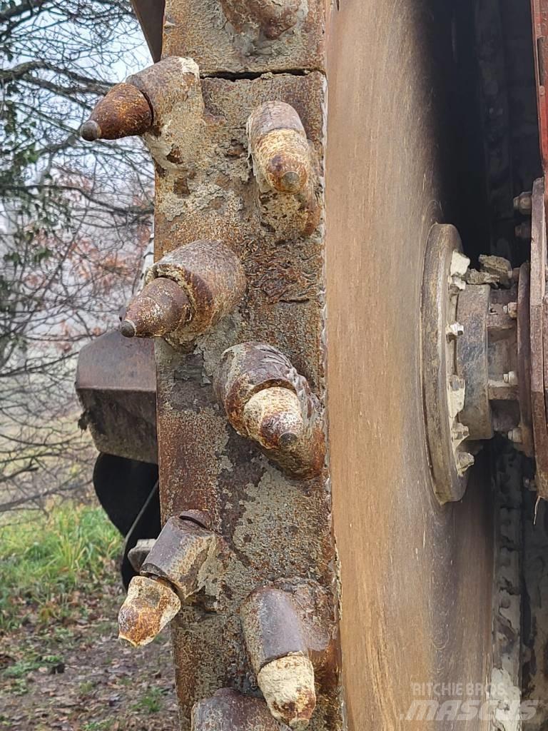 Ditch Witch RT125 Abre-valas