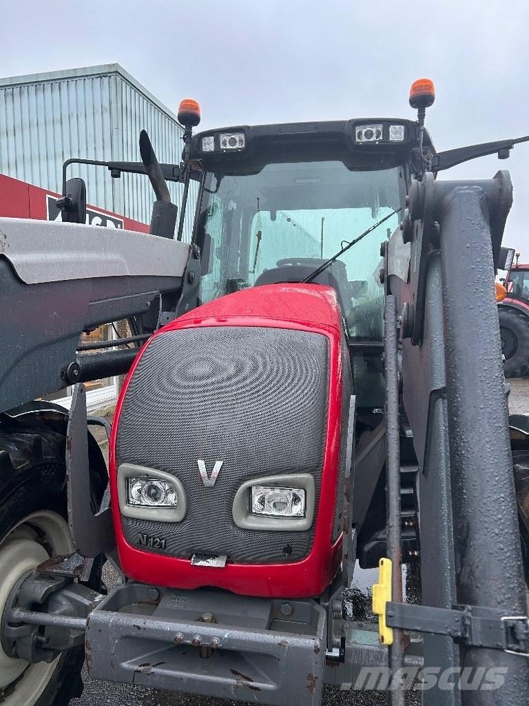 Valtra N 121 Tratores Agrícolas usados