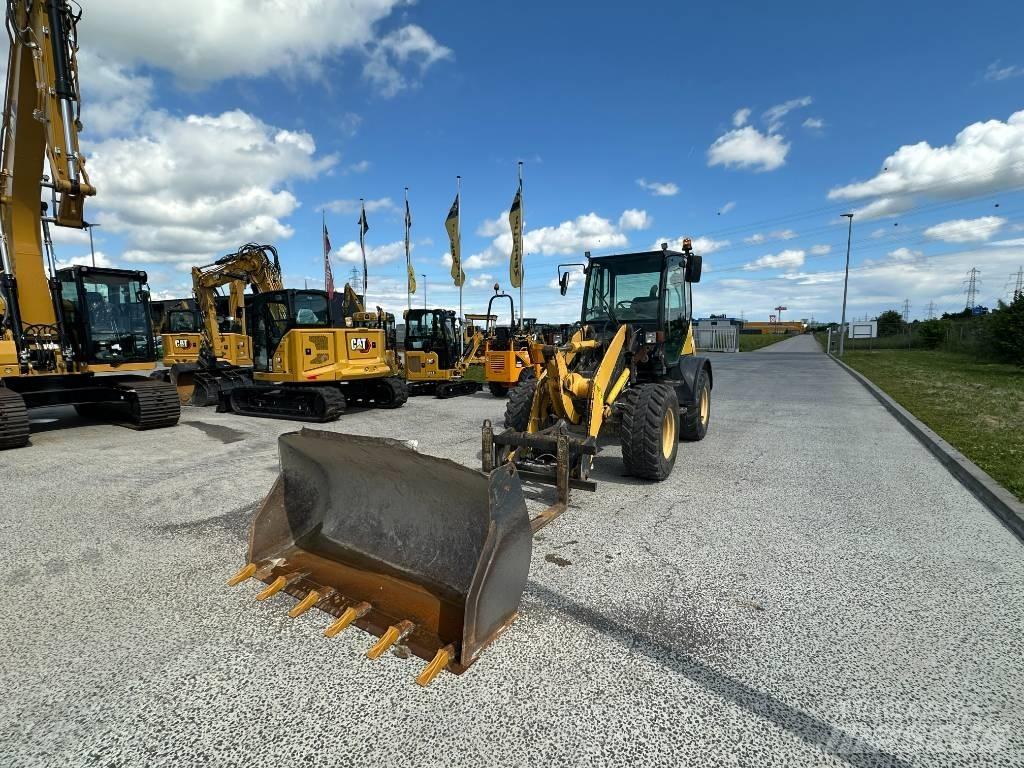Komatsu WA 80 Carregadeiras de rodas
