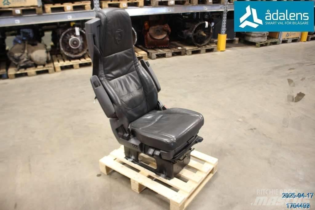 Scania R 480 Cabines e interior