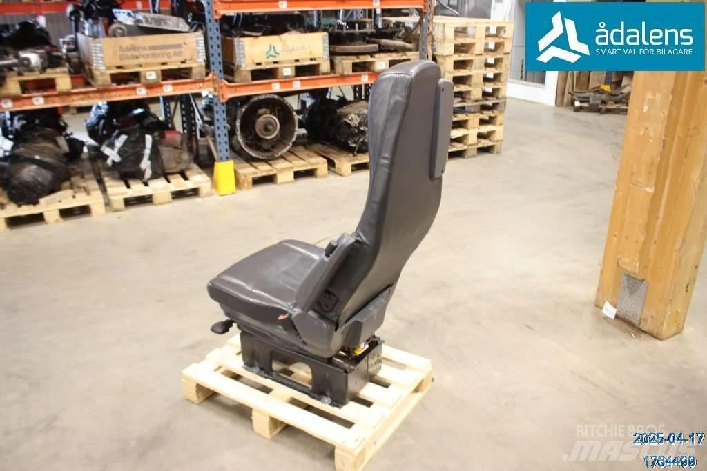 Scania R 480 Cabines e interior