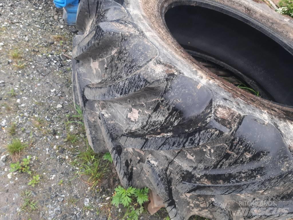 BKT 580/70R38 Pneus Agrícolas