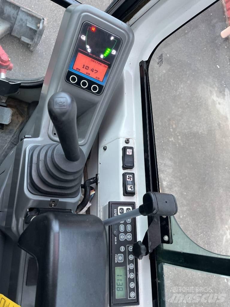 Takeuchi TB 216 Miniescavadeiras
