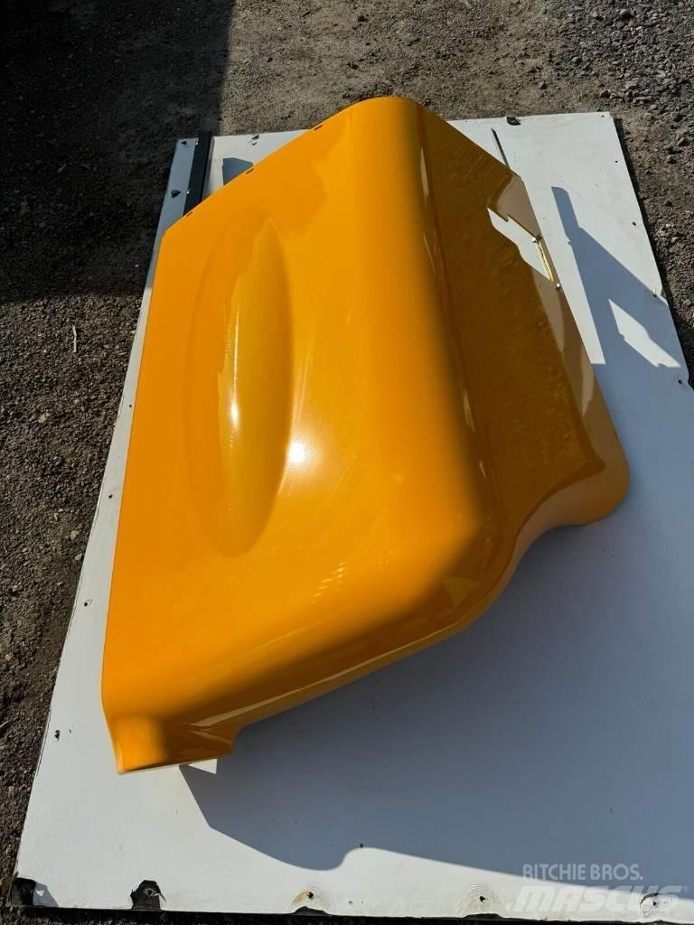 JCB ENGINE COVER Chassis e suspensões
