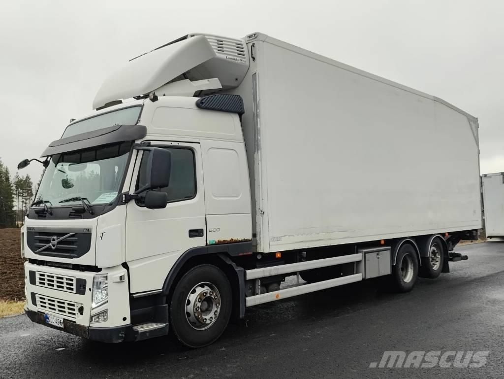 Volvo FM 13 Caminhões de caixa fechada