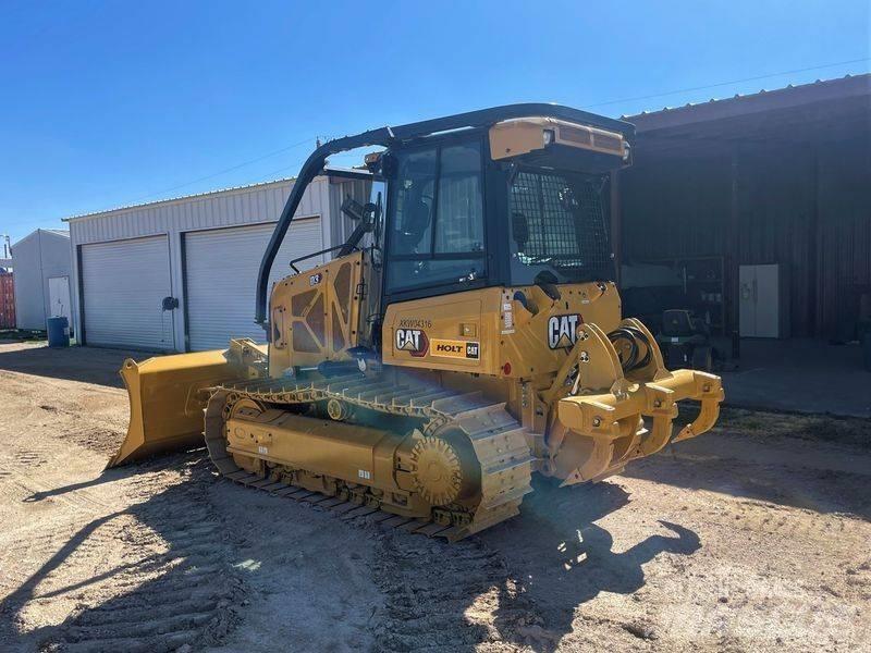 CAT D 3 Dozers - Tratores rastos