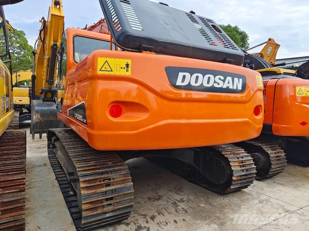 Doosan DX225LC-9C Escavadeiras de esteiras
