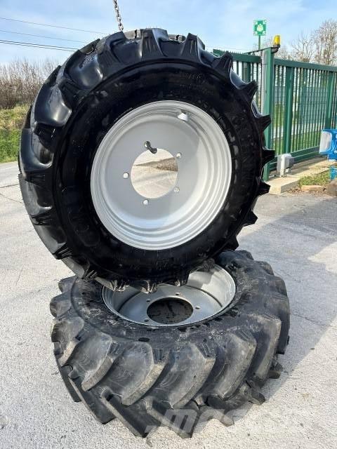  GREENEX 320/70R28 Pneus Agrícolas