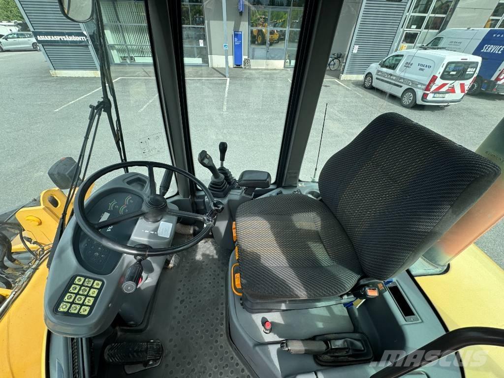 Volvo L 30 B Carregadeiras de rodas