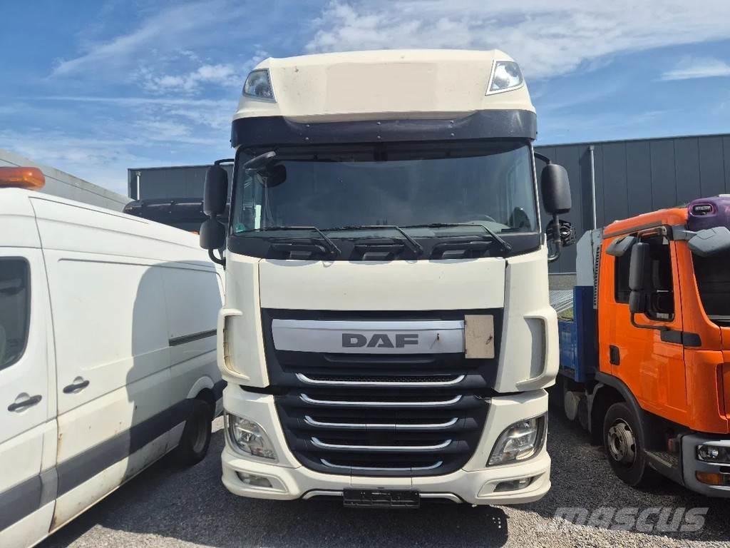 DAF XF 460 6x2 Camiões caixa desmontável com elevador de cabo