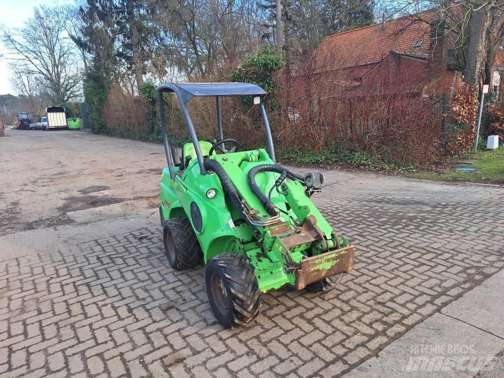 Avant 528TS Carregadora multifunções