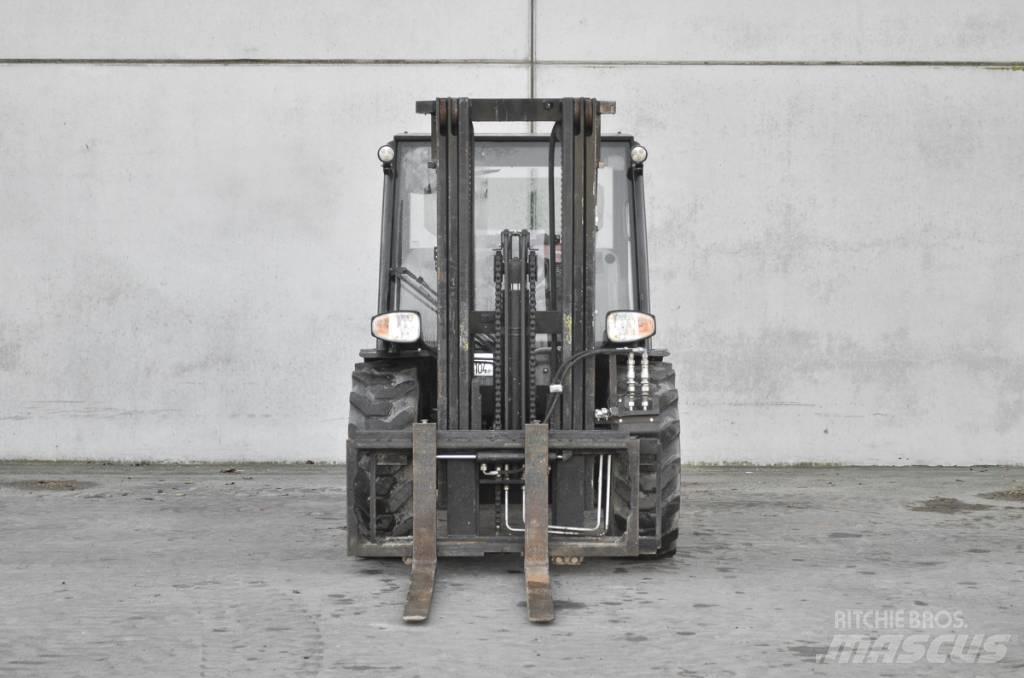 Manitou MC 30-4 Empilhadores Diesel