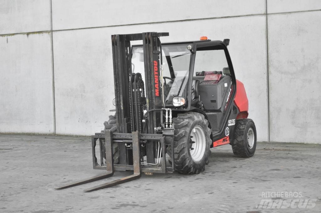 Manitou MC 30-4 Empilhadores Diesel