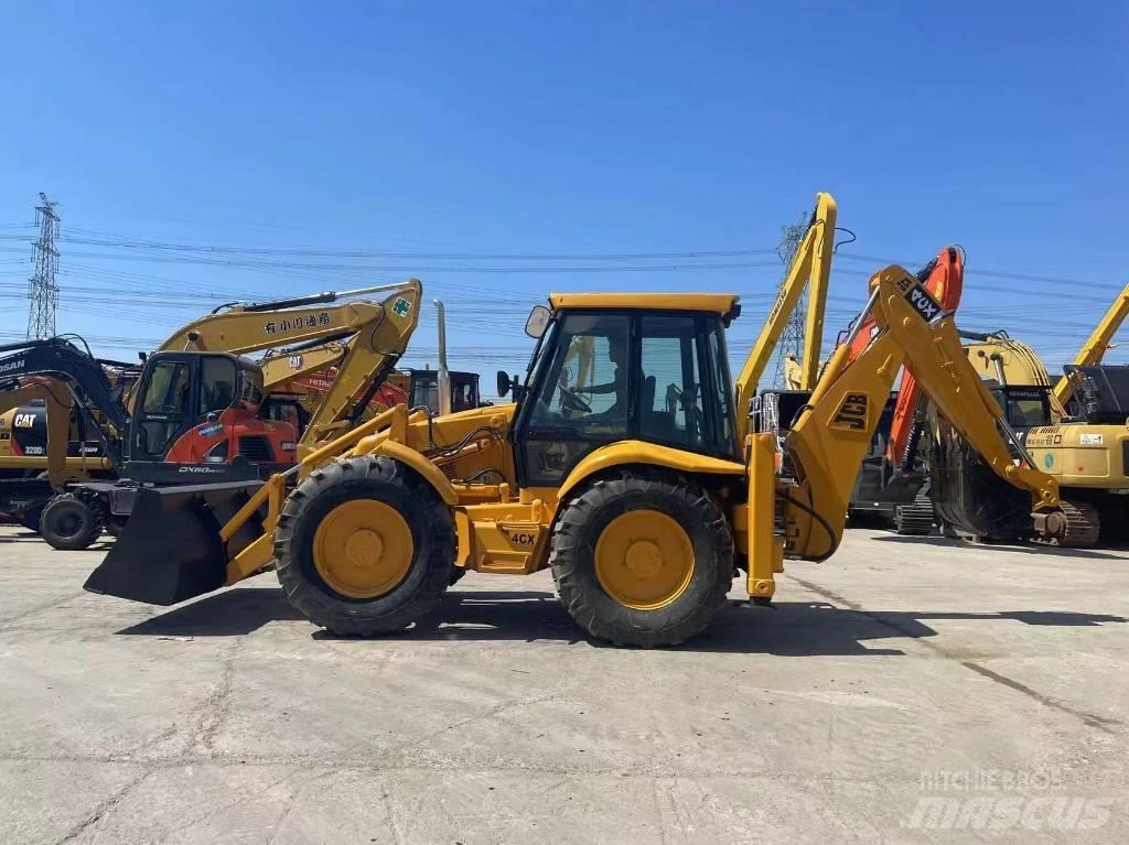 JCB 4 CX Retroescavadeiras