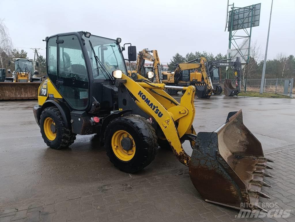 Komatsu WA70-7 Carregadeiras de rodas