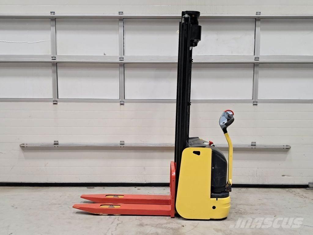 Hyster S1.0 AC Empilhador para operador externo