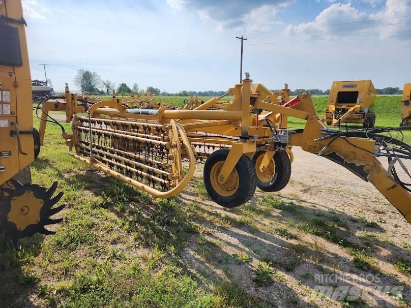 Vermeer R2300 Ancinho virador