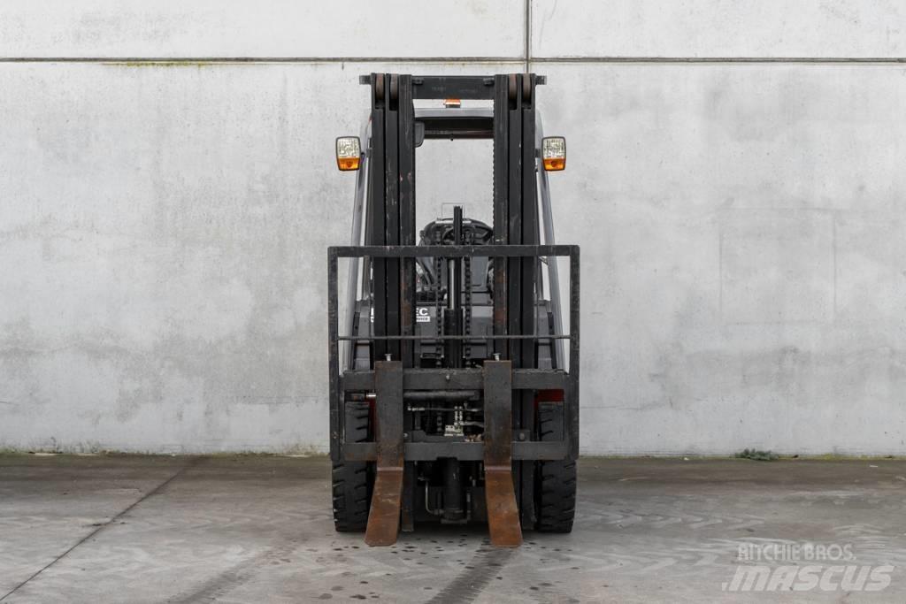 Manitou MI 25 D Empilhadores Diesel