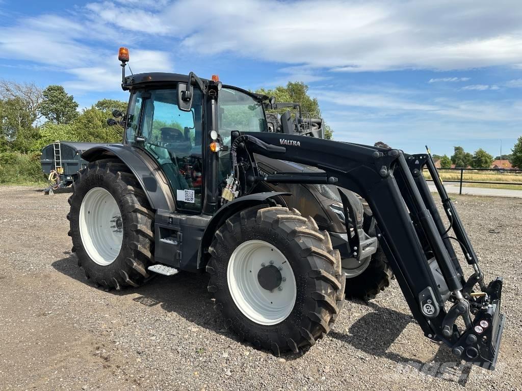 Valtra G 135 A Tratores Agrícolas usados