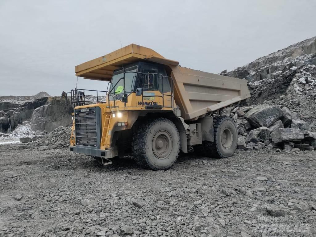 Komatsu HD605-7 Camiőes basculantes rígidos