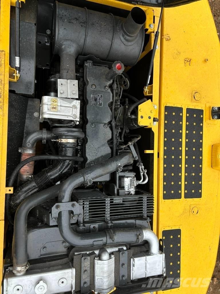 Komatsu 240-8 Escavadeiras de esteiras