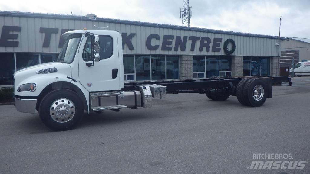 Freightliner M2 106 Camiões de chassis e cabine