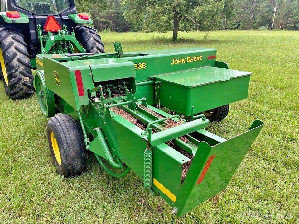 John Deere 338 Baler Enfardadeira de fardos quadrados