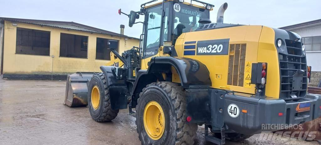 Komatsu WA 320 Carregadeiras de rodas