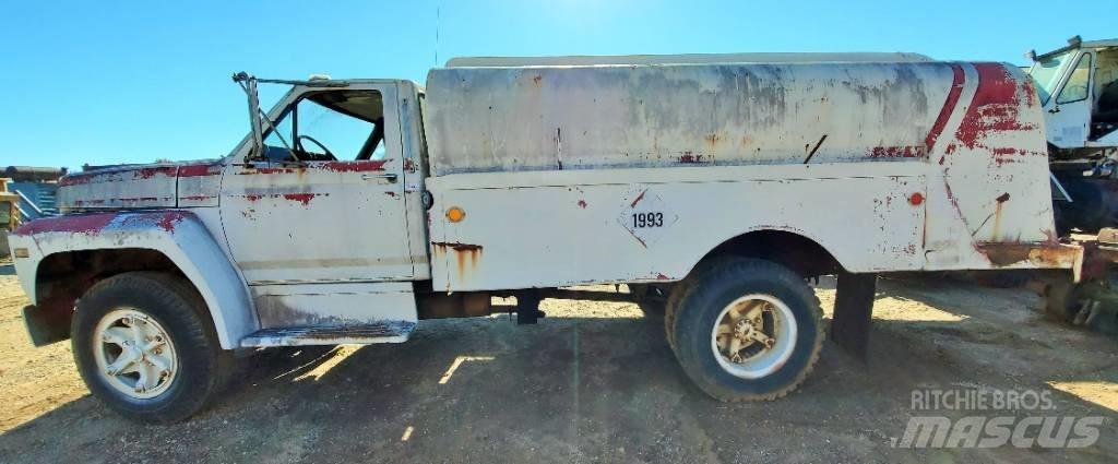 Ford F 600 Camiões-cisterna