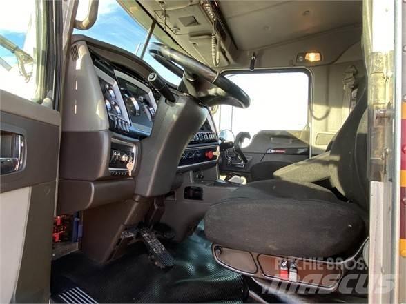 Kenworth T800 Cavalos Mecânicos