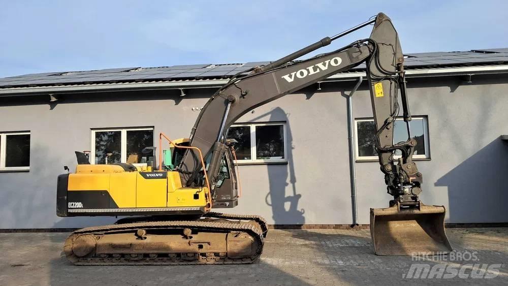 Volvo EC 220 DL Escavadeiras de esteiras
