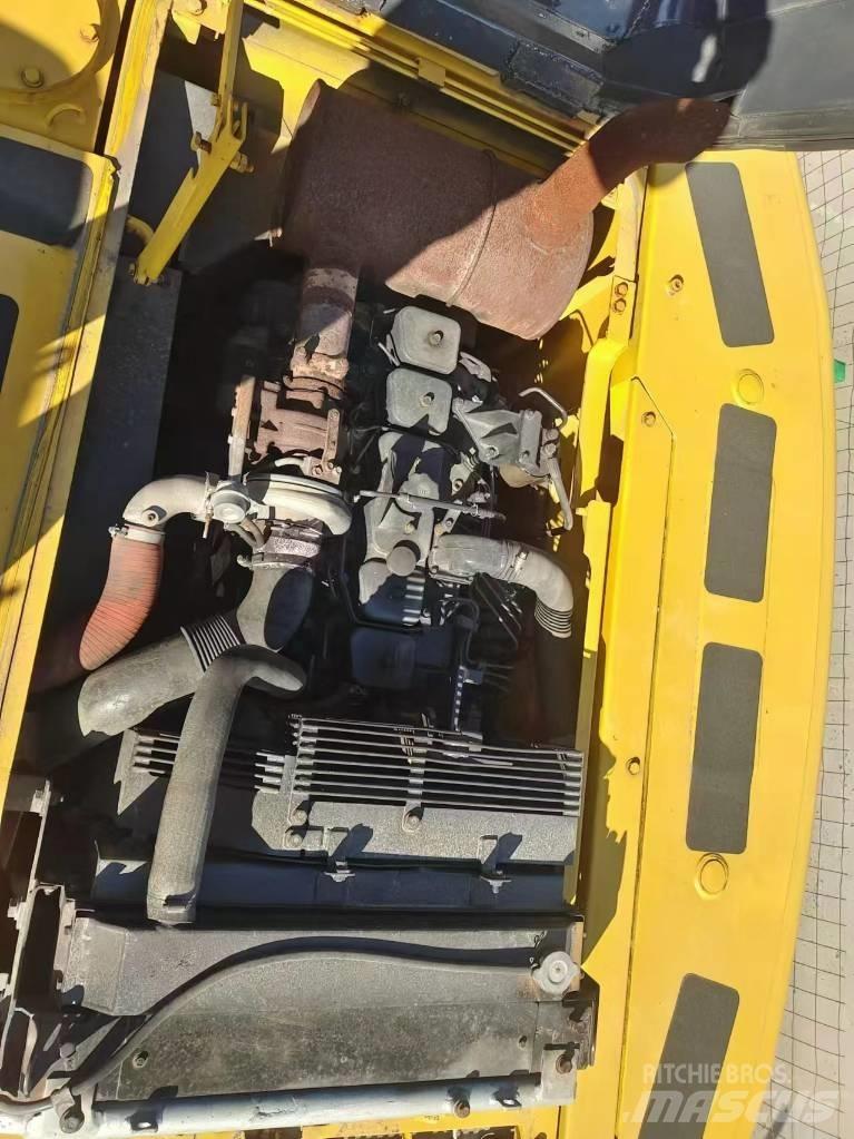 Komatsu PC 220 Escavadeiras de esteiras