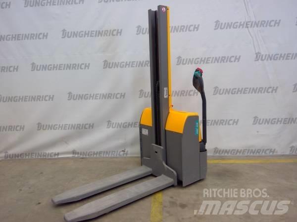 Jungheinrich EMC 110 Empilhador para operador externo