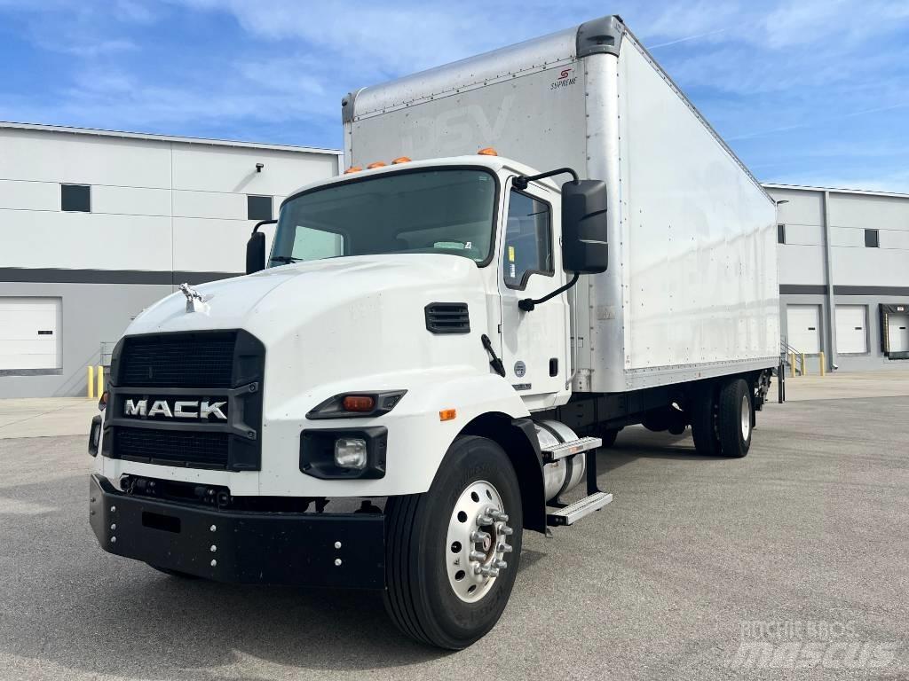 Mack MD 6 Caminhões de caixa fechada