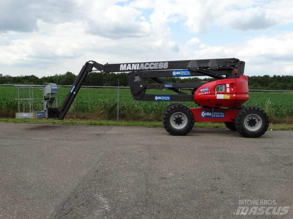 Manitou 200 ATJ Elevadores braços articulados