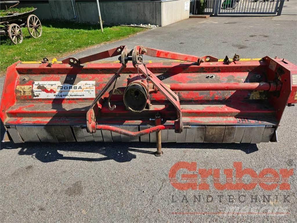  Mörba-Baumann 3000 Gadanheiras e cortadores de folhas para pastos