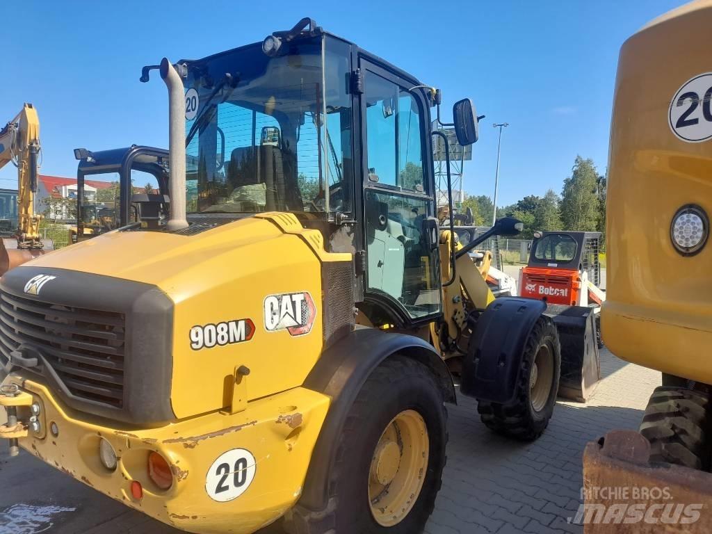 CAT 908M Carregadeiras de rodas