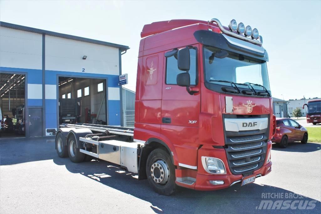 DAF XF 480 FAS 6x2 Camiões porta-contentores