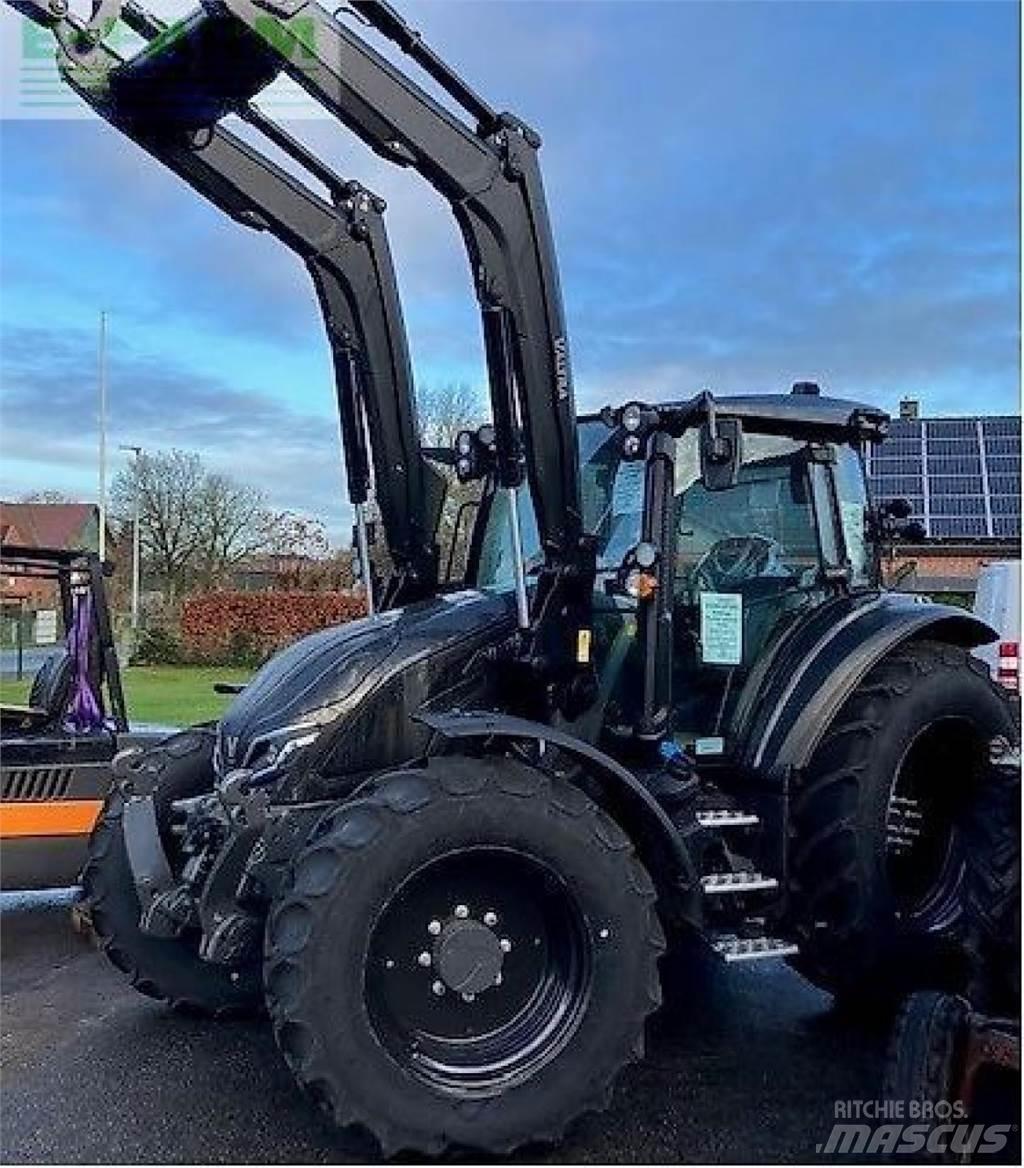 Valtra g135a Tratores Agrícolas usados