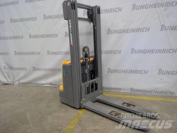 Jungheinrich EJC 112 Empilhador para operador externo