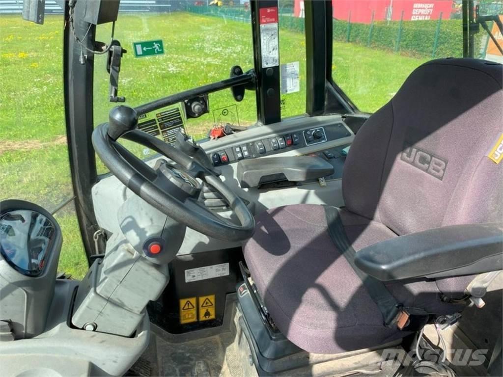 JCB TM 220 - 40 KM/H Telescópicas para Agricultura