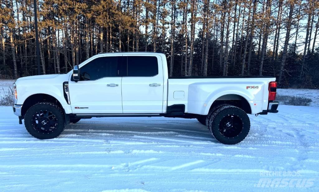 Ford F 350 Lariat Outros
