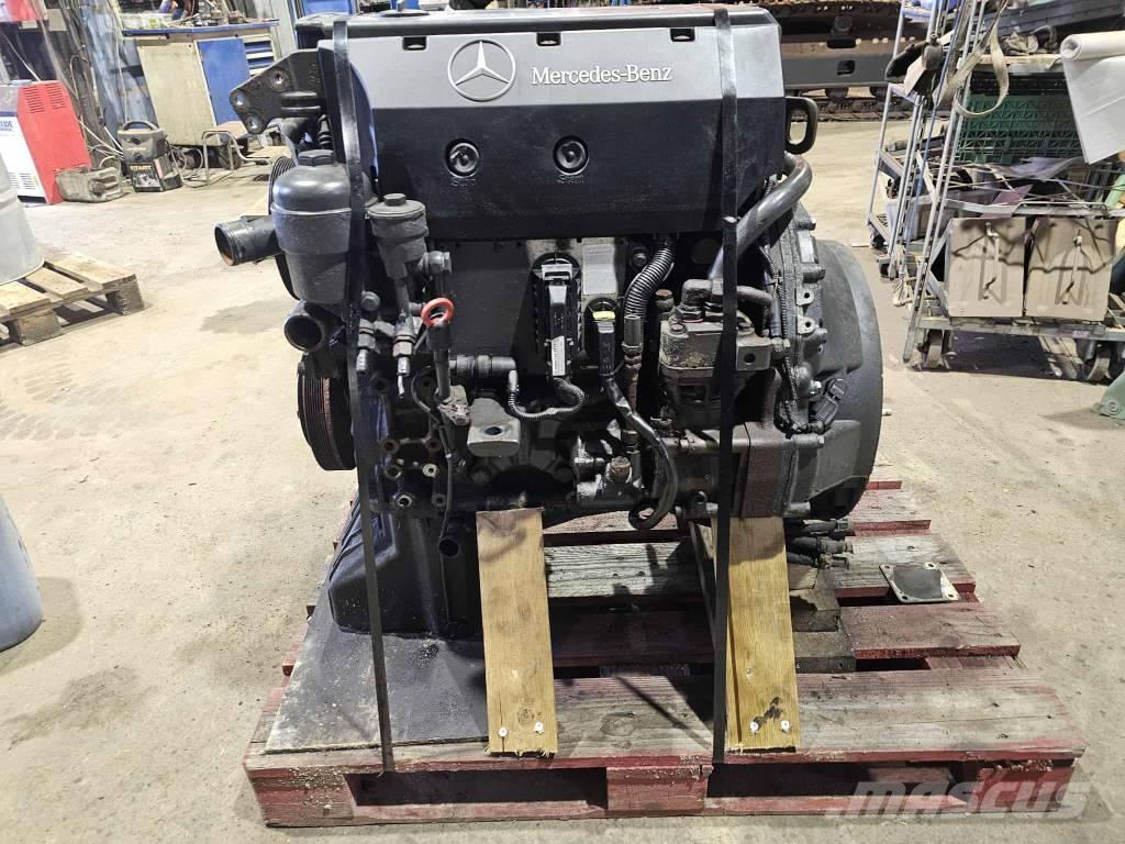 Mercedes-Benz LA904 Motores