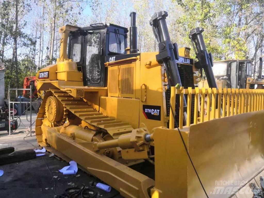CAT D7H Dozers - Tratores rastos