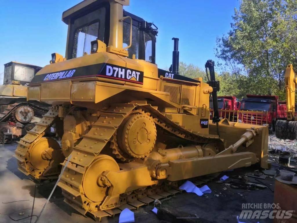 CAT D7H Dozers - Tratores rastos